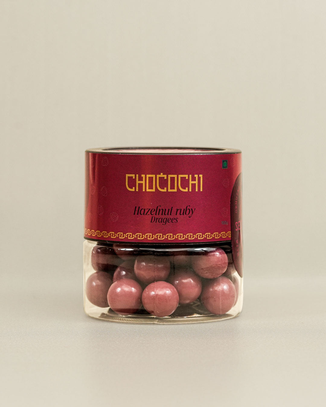 Hazelnut ruby dragees 34%
