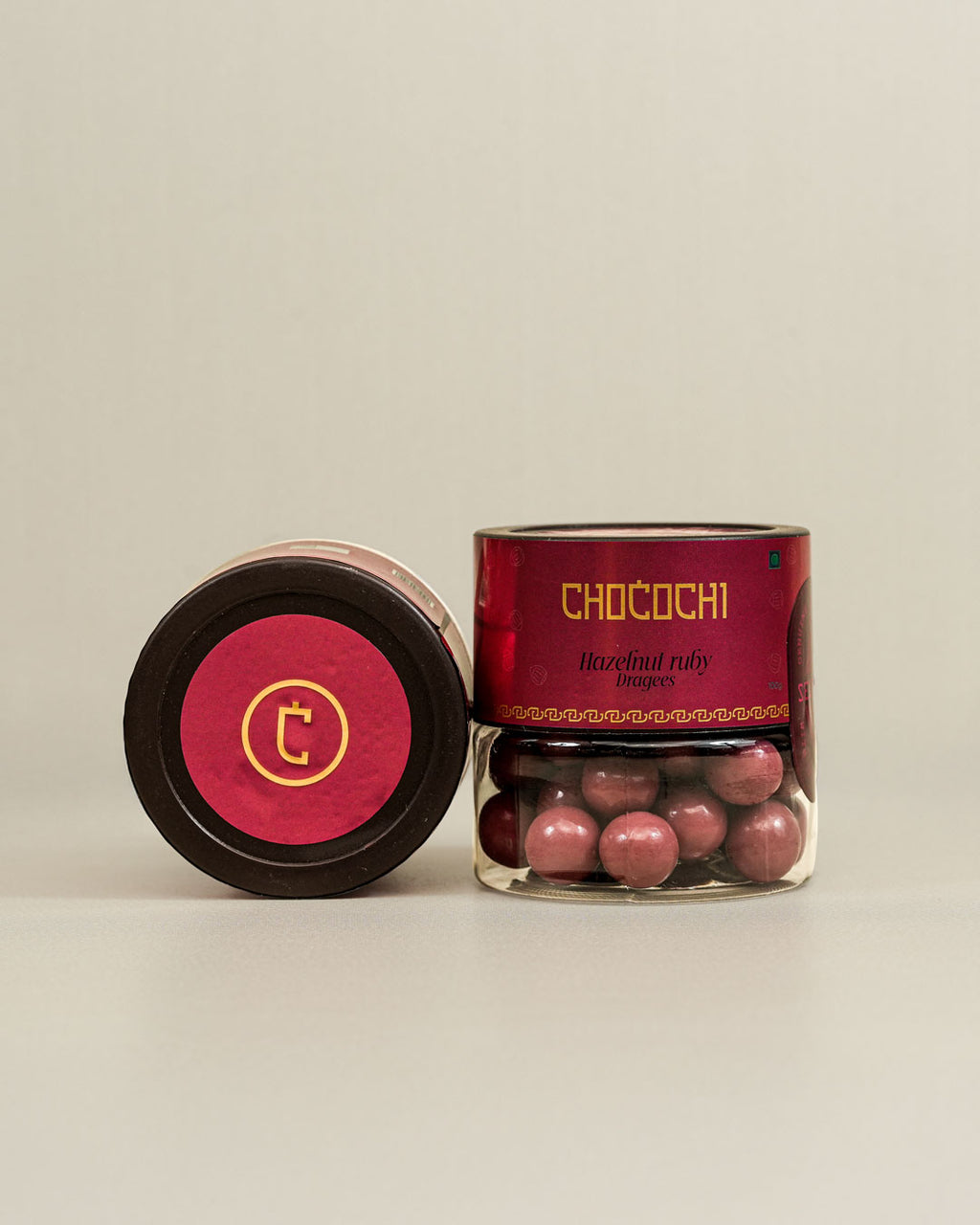 Hazelnut ruby dragees 34%