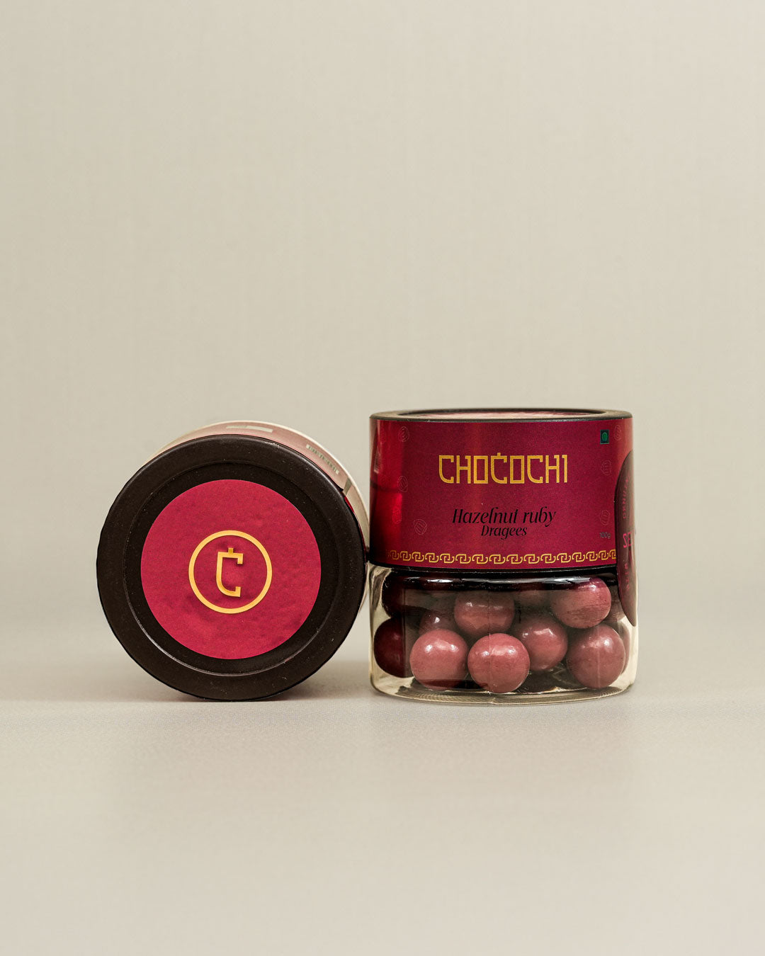 Hazelnut ruby dragees 34%